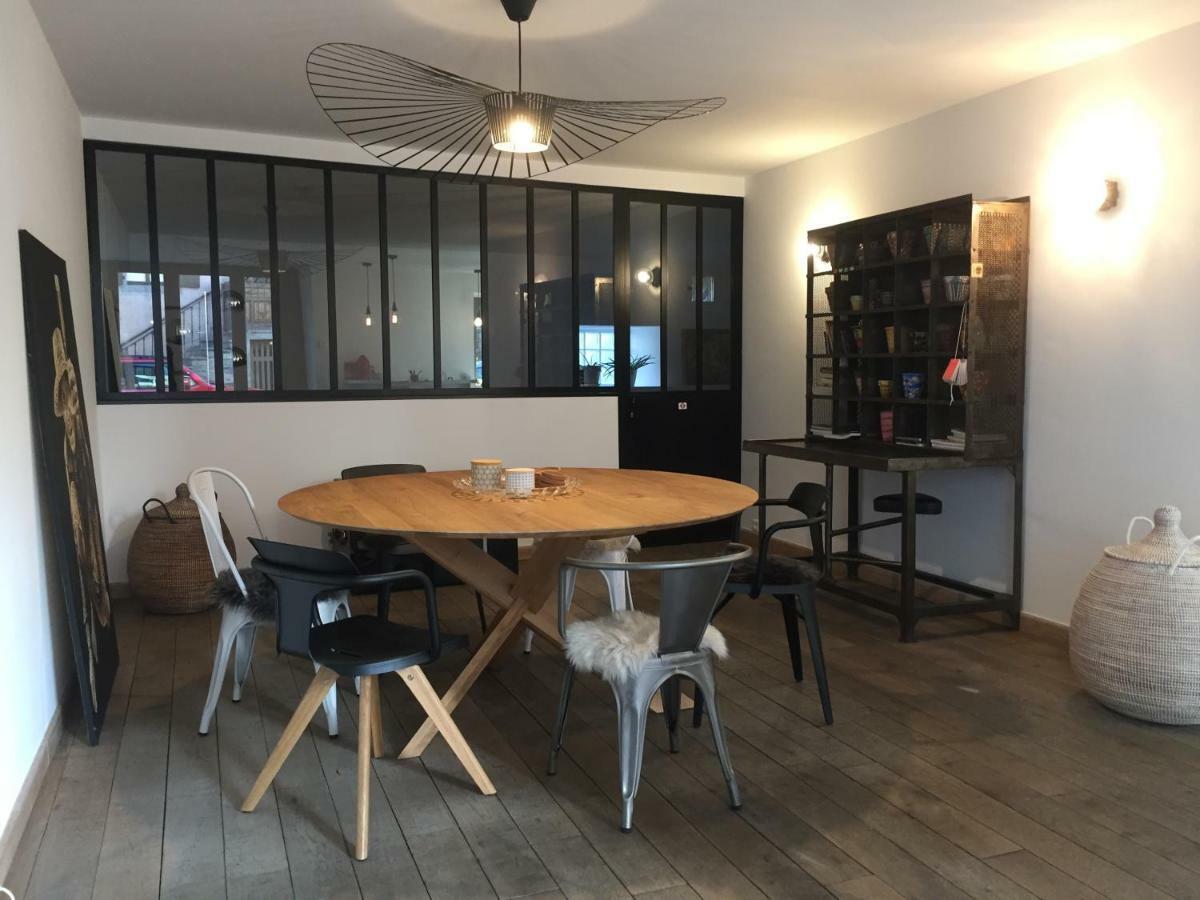 Maison Rouge Cacahuete Bed & Breakfast Nernier Екстериор снимка